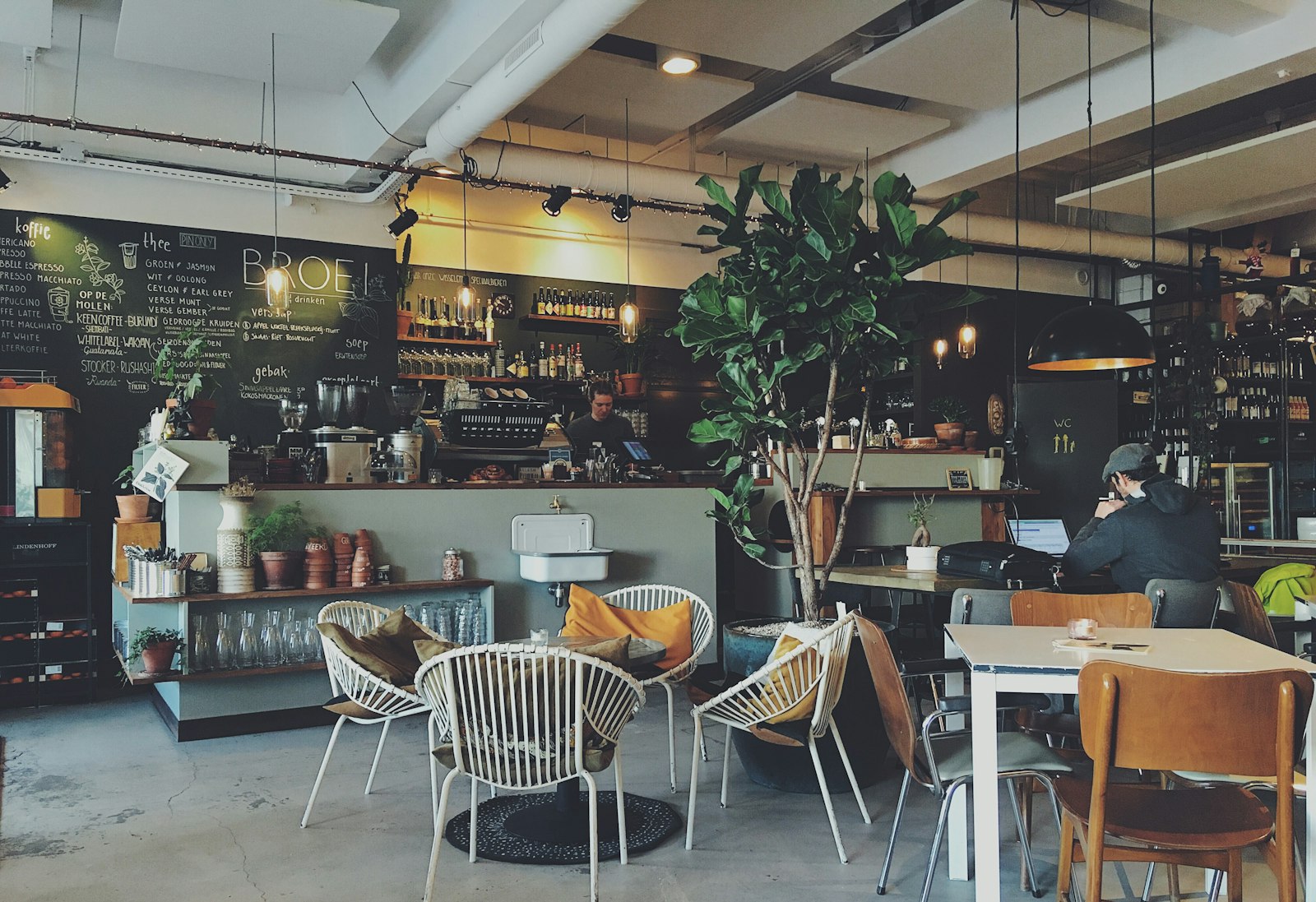Restaurant dining atmosphere